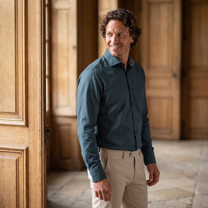 Camicia Eterna modern fit super stretch con taschino Petrol